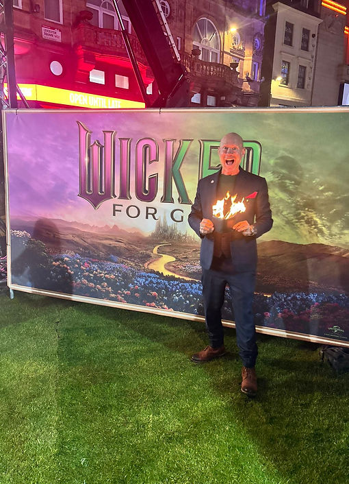 Wicked Premiere Yellow Carpet